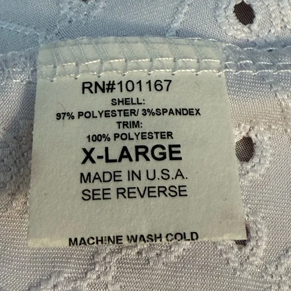 🆕LISTING🆕 Pebble and Stone eyelet cap sleeve blouse with peek-a-boo back - Picture 6 of 8